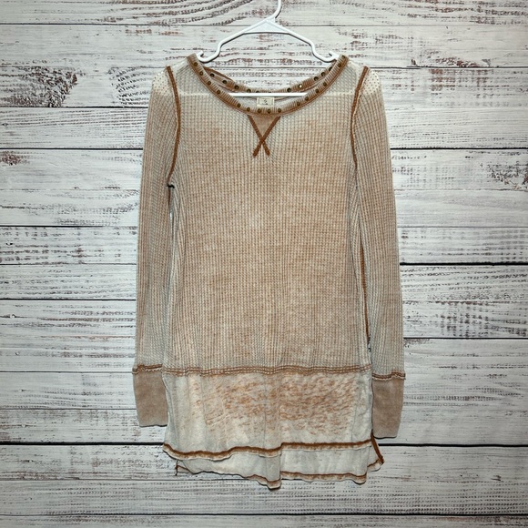 We The Free Tops - We The Free Tan White Studded Distressed Poly Cotton Size x-small